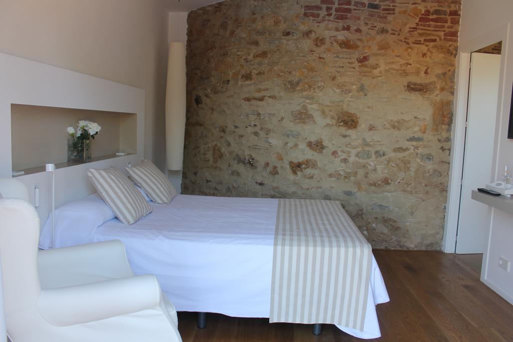 Hostalet De - Adults Only Hotel 2*